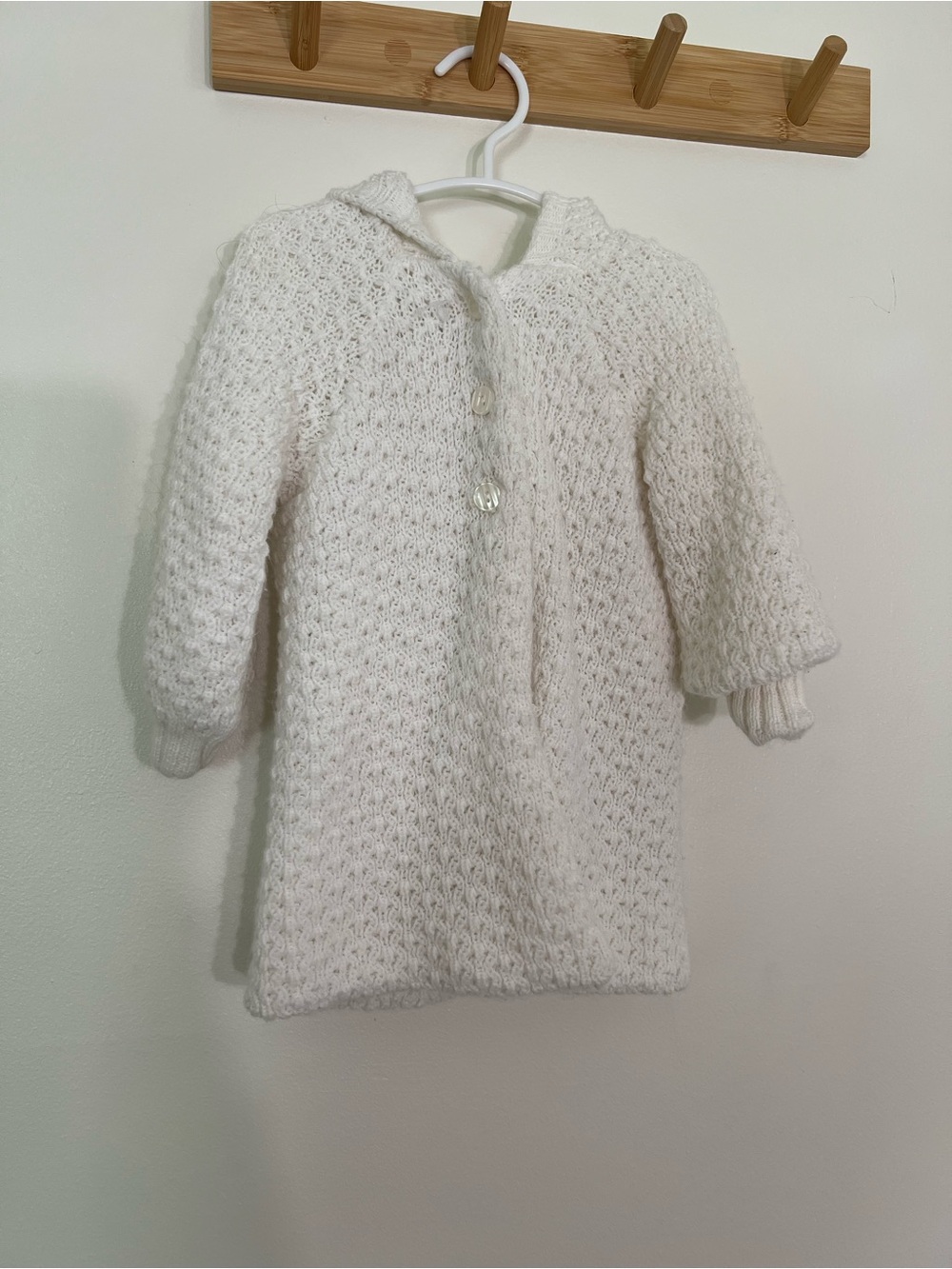 First Impressions vintage Cream Knit Hooded Baby girl 3 button cardigan no flaws